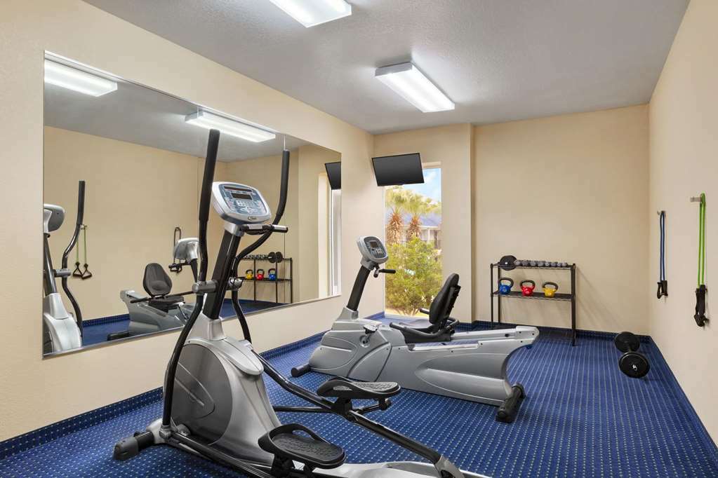 Howard Johnson By Wyndham San Antonio Hotel & Suites Servizi foto