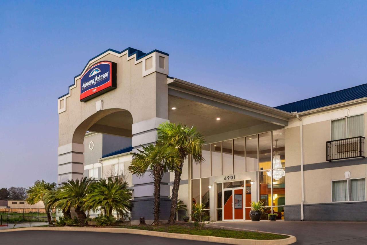 Howard Johnson By Wyndham San Antonio Hotel & Suites Esterno foto
