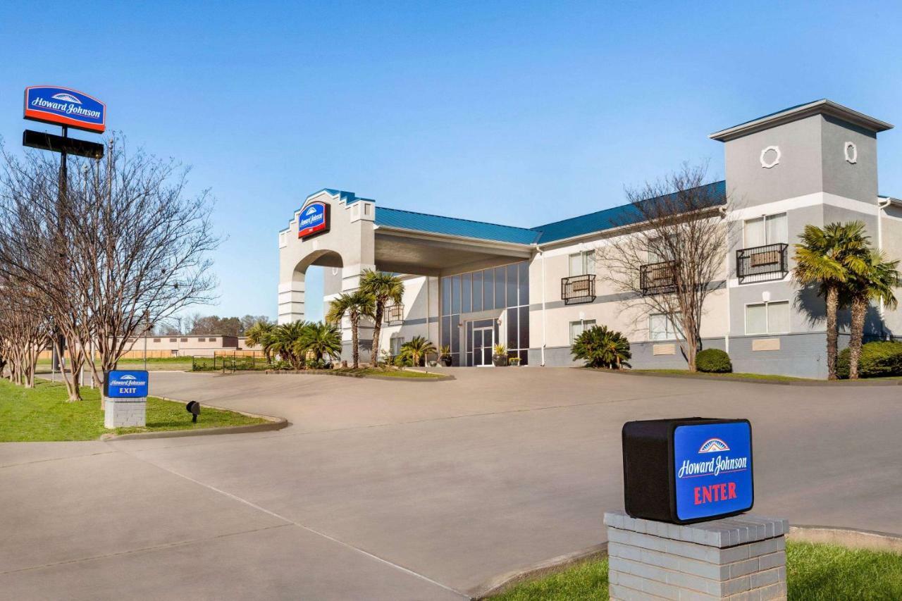 Howard Johnson By Wyndham San Antonio Hotel & Suites Esterno foto